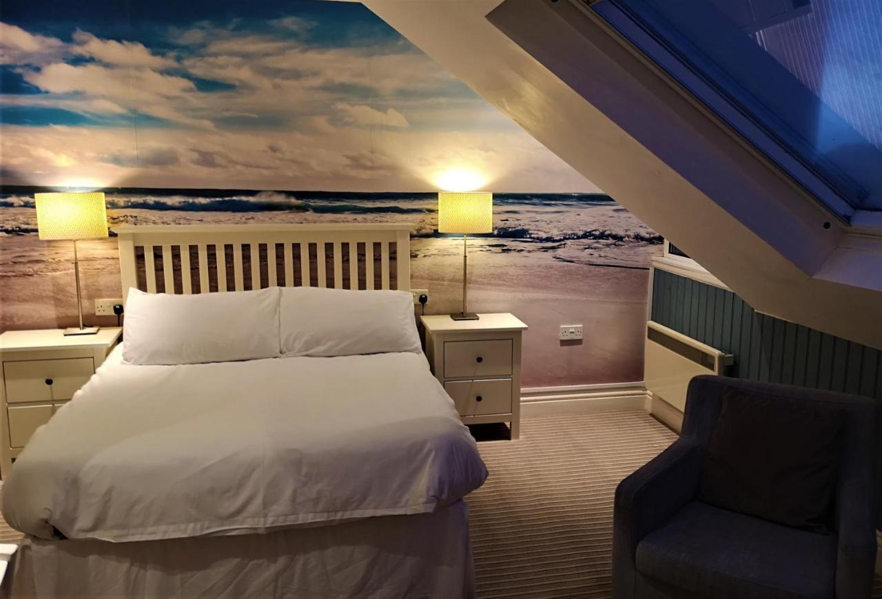 Oceanside Lifestyle Hotel Newquay  Bagian luar foto